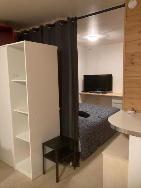 Exigehome-Grand Studio En Plein Centre De Saint Germain En Laye Екстер'єр фото